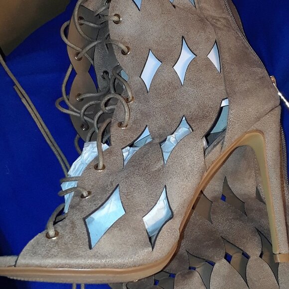 Gladiator Thigh High SUEDE Stilettos Boots Open Toe / CUT OUTS - Picture 9 of 10